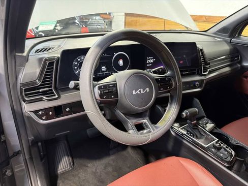 Used 2023 Kia Sportage SX image 18