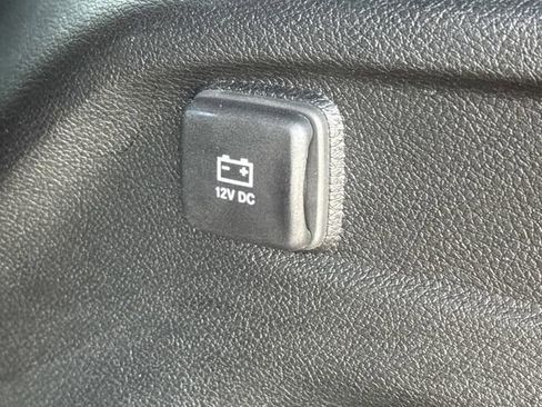 Used 2023 Jeep Grand Cherokee L Laredo RWD image 15