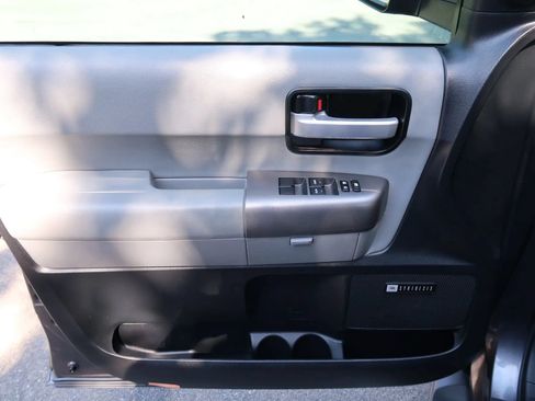 Used 2013 Toyota Sequoia Limited AWD/4WD image 17