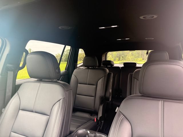 Used 2026 GMC Acadia Elevation w/ Elevation Premium Package FWD image 10