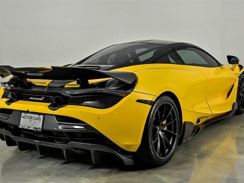 Used 2018 McLaren 720S Performance RWD image 15