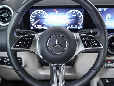 Certified 2026 Mercedes-Benz GLA 250 4MATIC image 12