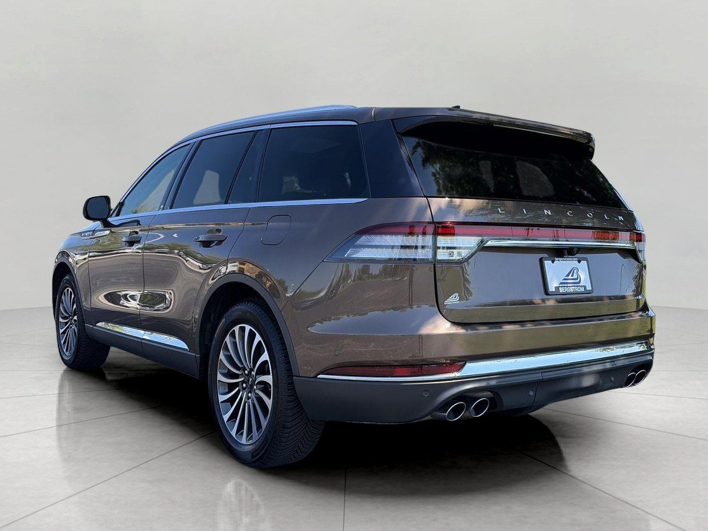 Used 2022 Lincoln Aviator Reserve w/ Elements Package Plus AWD/4WD image 21