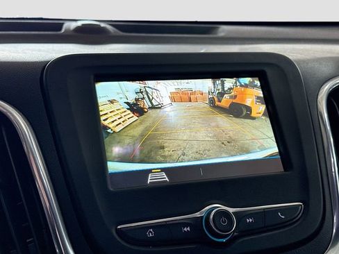 Used 2019 Chevrolet Equinox LT FWD image 14