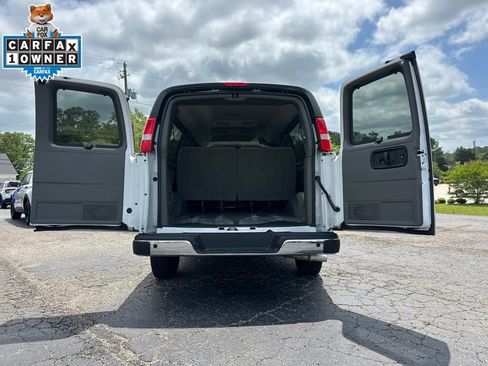 Used 2025 Chevrolet Express 3500 LT w/ LT Preferred Equipment Group RWD image 14