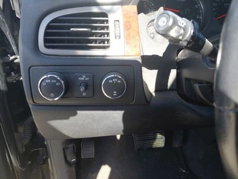 Used 2010 Chevrolet Tahoe LT AWD/4WD image 12