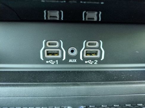 New 2026 RAM 2500 Laramie AWD/4WD image 23