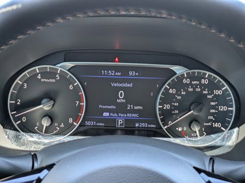 Certified 2025 Nissan Altima 2.5 SR FWD image 28