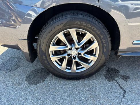 Used 2013 INFINITI JX35 AWD w/ Premium Pkg image 34