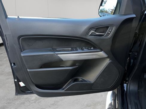 Used 2019 Chevrolet Colorado LT image 23