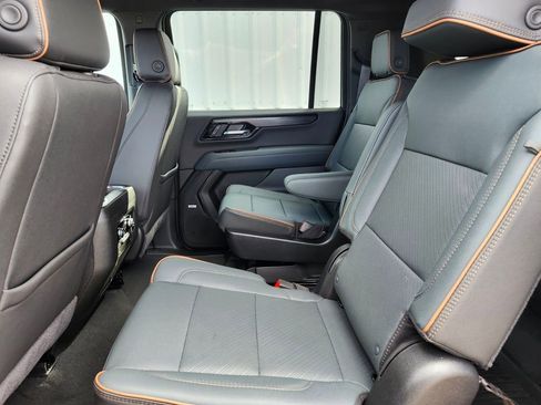 Used 2026 GMC Yukon XL AT4 AWD/4WD image 14