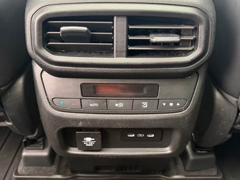 Certified 2025 Honda Pilot TrailSport image 17