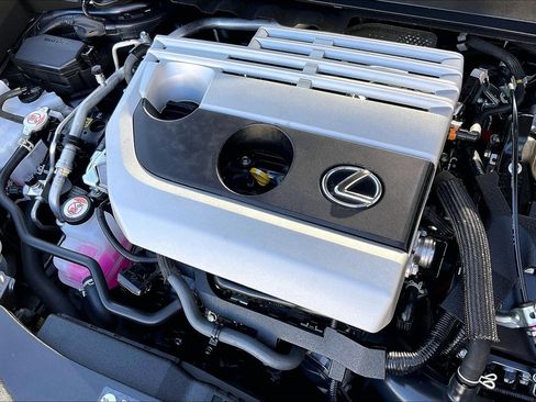 Used 2024 Lexus UX 250h FWD image 29