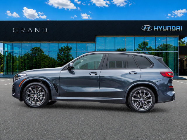Used 2022 BMW X5 sDrive40i w/ M Sport Package RWD image 3