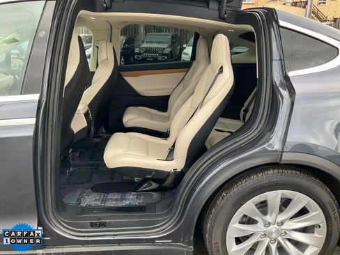 Used 2018 Tesla Model X 100D image 25