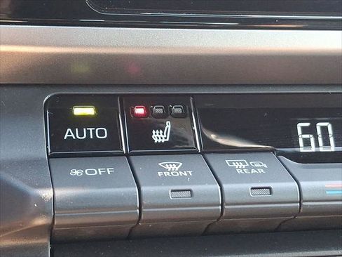 Certified 2025 Toyota Camry SE w/ Convenience Package FWD image 21