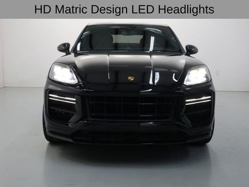 Used 2024 Porsche Cayenne Turbo GT AWD/4WD image 39