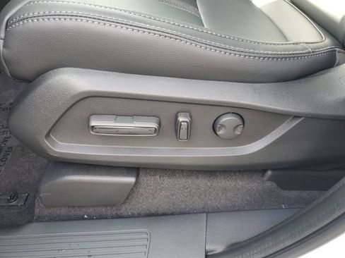 New 2025 Honda Pilot Touring image 40