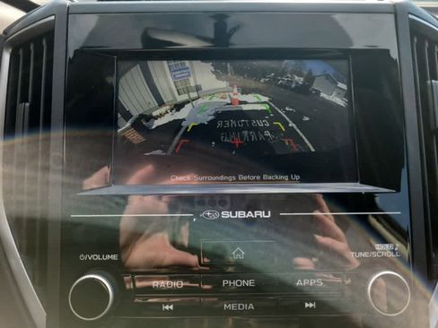 Used 2021 Subaru Crosstrek 2.0i image 14