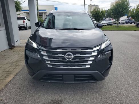 Used 2026 Nissan Rogue SV w/ SV Premium Package FWD image 14