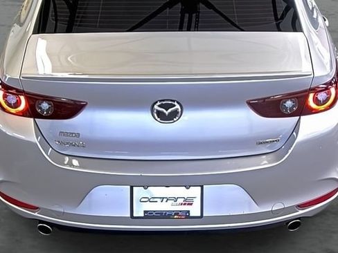 Used 2024 MAZDA MAZDA3 s FWD image 12