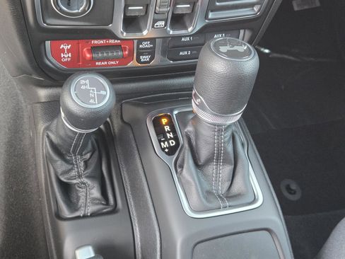 New 2026 Jeep Wrangler Unlimited Rubicon image 18