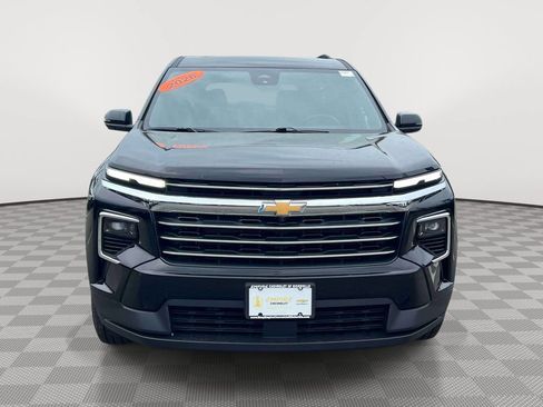 Used 2026 Chevrolet Traverse LT w/ Driver Confidence Package AWD/4WD image 2