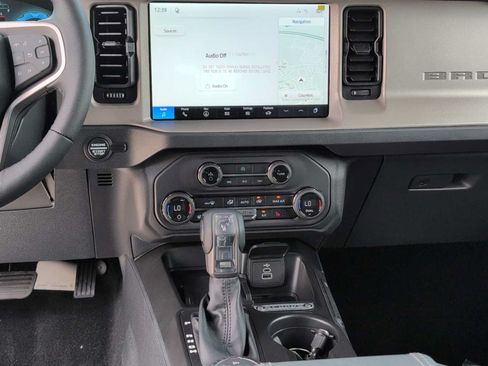 New 2026 Ford Bronco Outer Banks AWD/4WD image 24