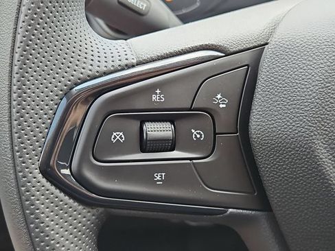 New 2026 Chevrolet Trax LS w/ LS Convenience Package FWD image 42