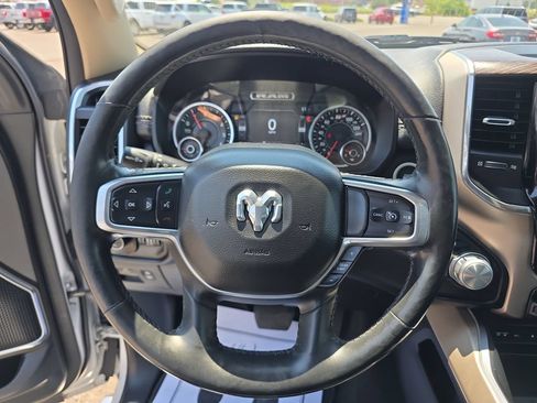 Used 2019 RAM 1500 Laramie AWD/4WD image 17