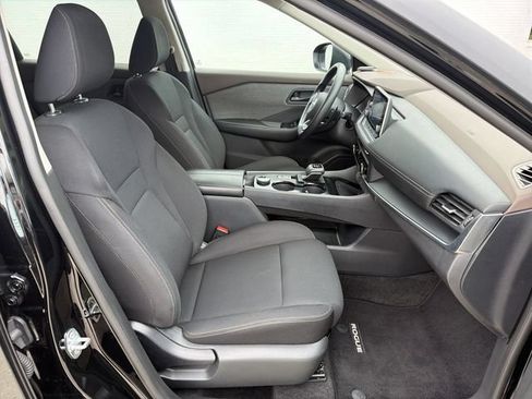 Used 2023 Nissan Rogue S AWD/4WD image 25