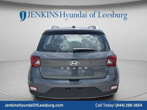 New 2026 Hyundai Venue SEL FWD image 4
