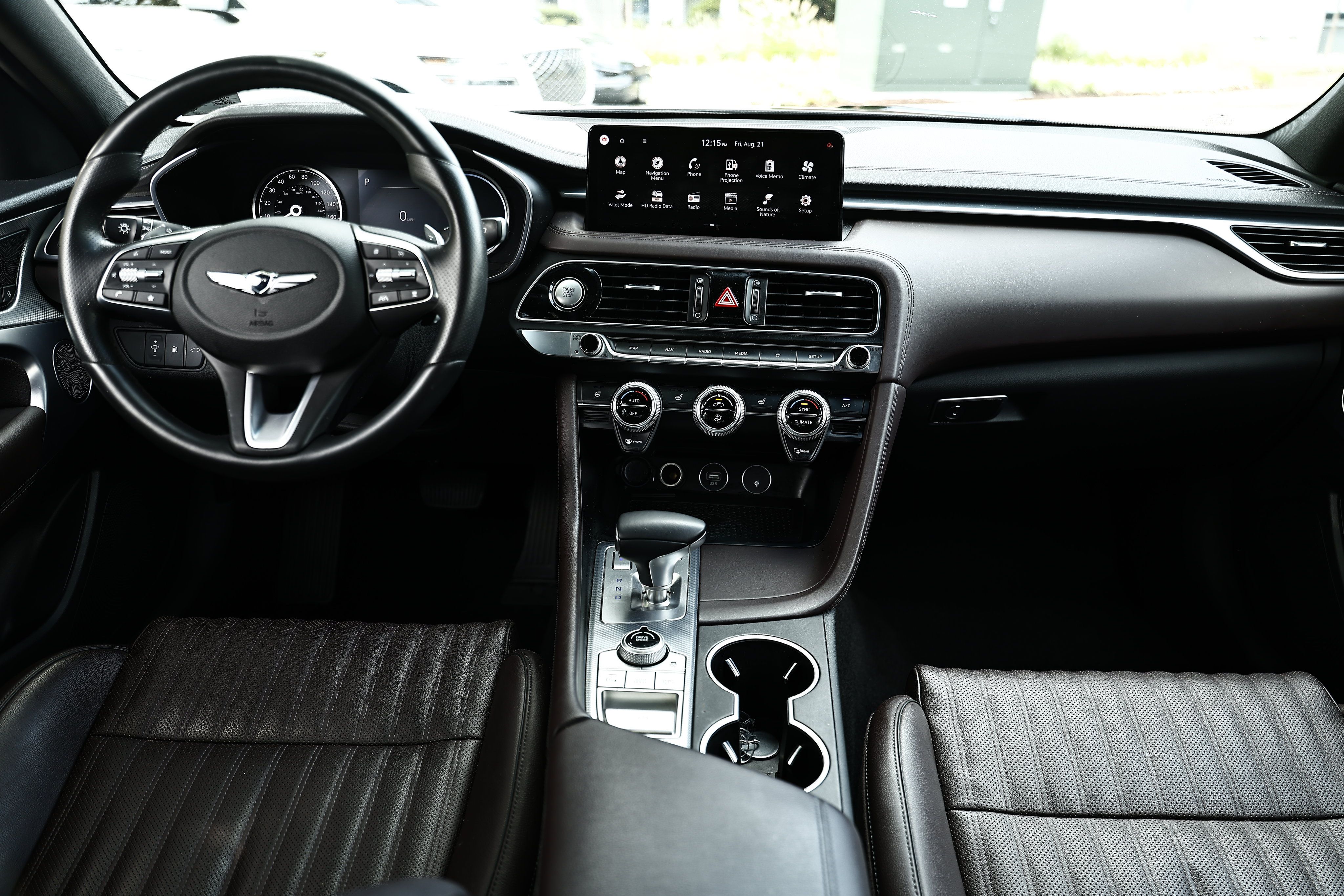 Used 2022 Genesis G70 2.0T w/ Prestige Package AWD/4WD image 28