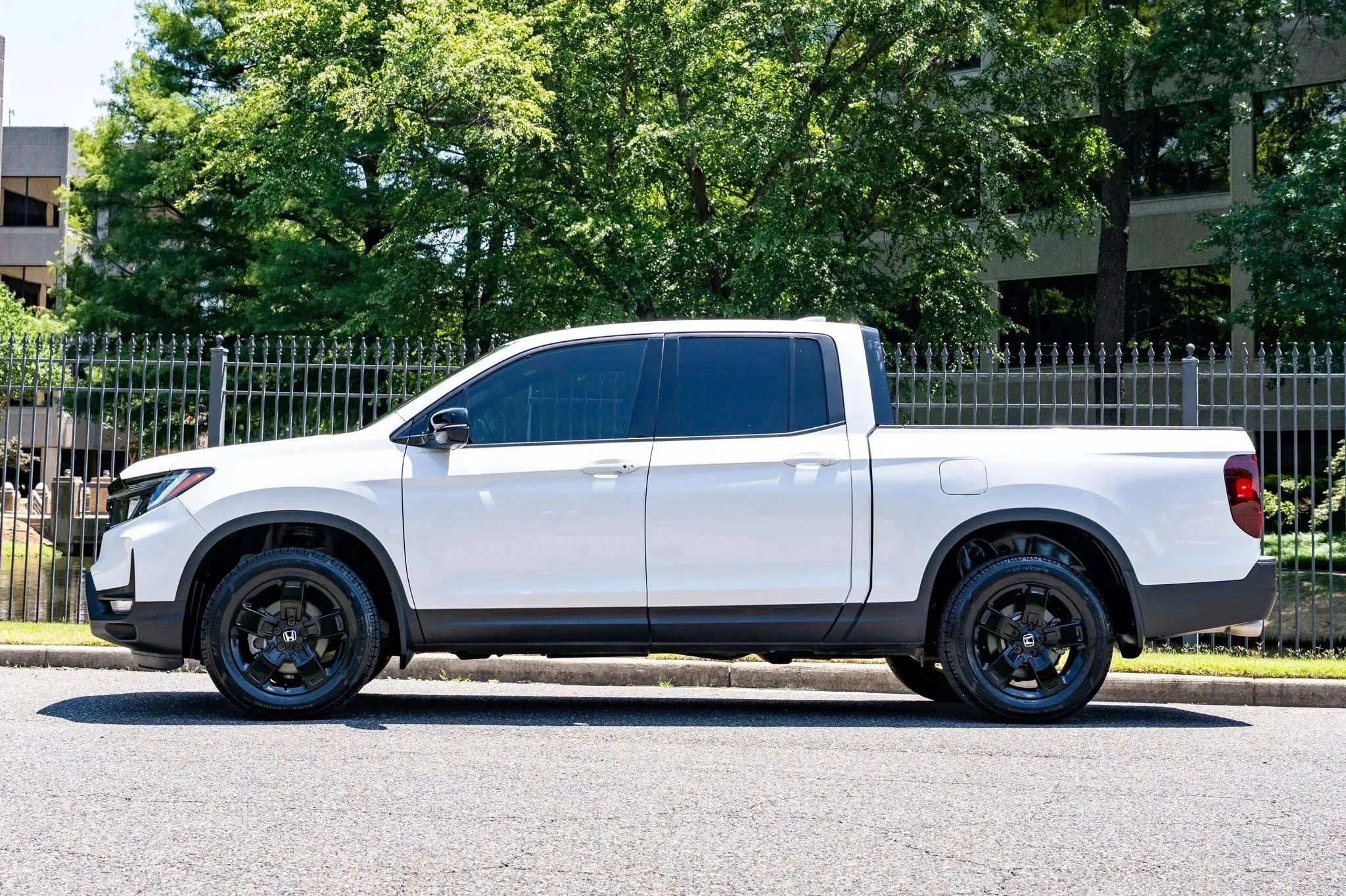 Used 2024 Honda Ridgeline Black Edition image 8