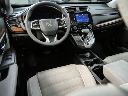Used 2017 Honda CR-V EX image 2