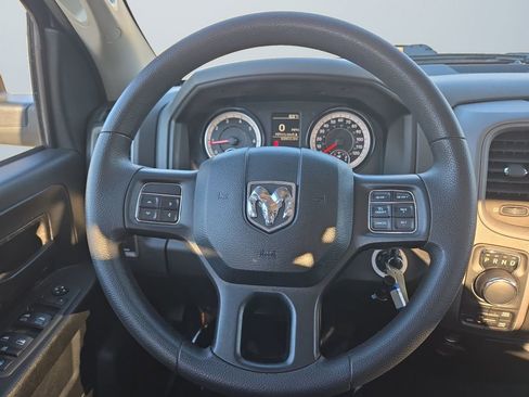 Used 2019 RAM 1500 Express image 12