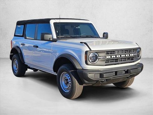 New 2025 Ford Bronco 4-Door AWD/4WD image 8