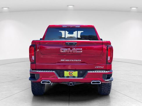 Used 2025 GMC Sierra 1500 AT4 w/ AT4 Premium Package AWD/4WD image 5