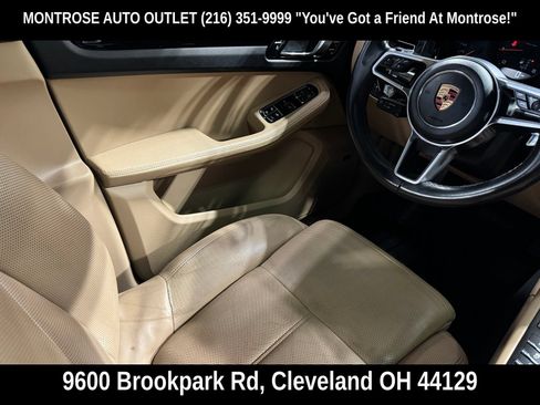 Used 2020 Porsche Macan AWD/4WD image 41