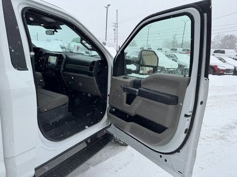 Used 2022 Ford F250 XLT AWD/4WD image 25