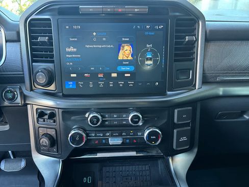 Used 2023 Ford F150 Platinum w/ Equipment Group 701A High image 15