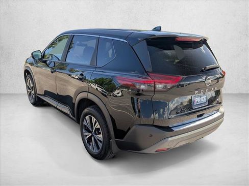Used 2023 Nissan Rogue SV FWD image 7
