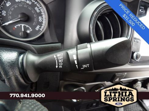 Used 2020 Toyota Tacoma TRD Off-Road image 28