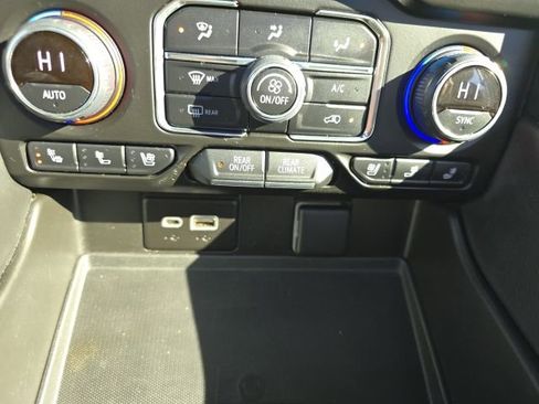 Used 2022 Chevrolet Tahoe High Country image 22