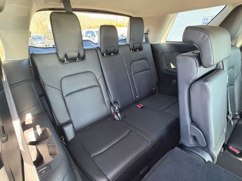 Used 2022 Nissan Pathfinder SL image 33