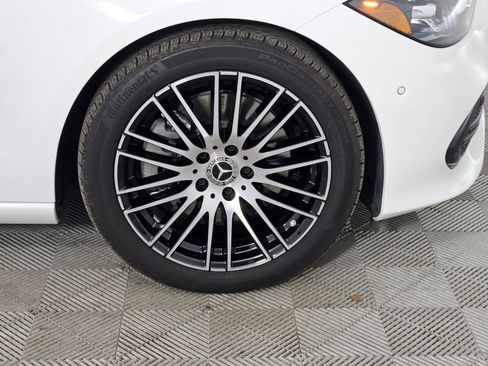 Used 2025 Mercedes-Benz C 300 Sedan image 10