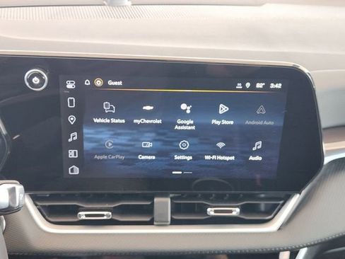 New 2026 Chevrolet Equinox LT w/ Safety and Technology Package FWD image 14