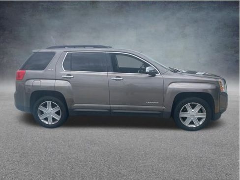 Used 2012 GMC Terrain SLE w/ LPO, Chrome Package FWD image 8