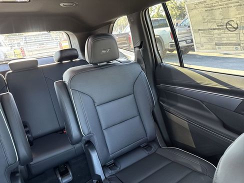 New 2026 Buick Enclave Sport Touring image 16