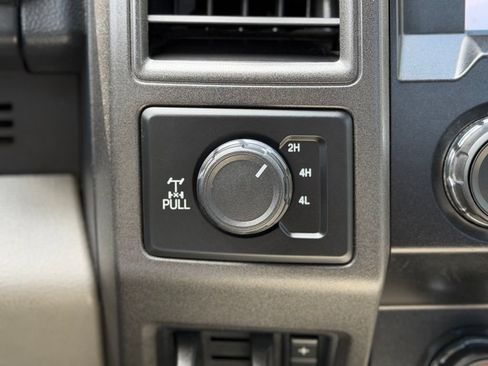 Used 2020 Ford F250 XL w/ STX Appearance Package AWD/4WD image 12